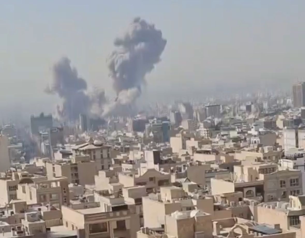 Israel and the United States Launch Joint Strike on Iran; Defense Ministry and Nuclear Center Targeted, Iran Vows Retaliation